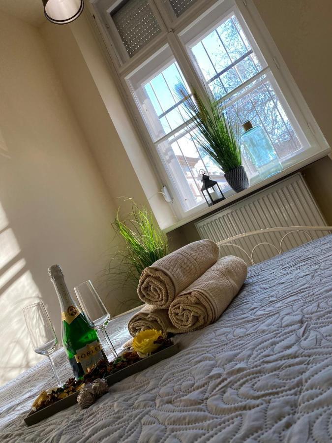 Pedal Apartman Szeged City Ngoại thất bức ảnh